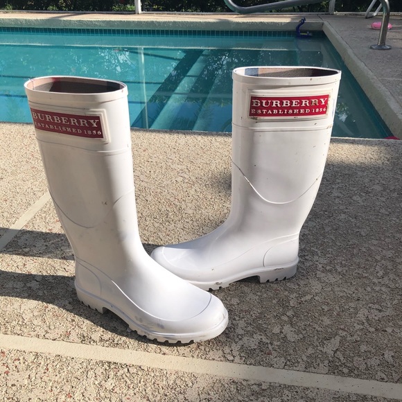 Burberry Rain boots - Picture 1 of 6
